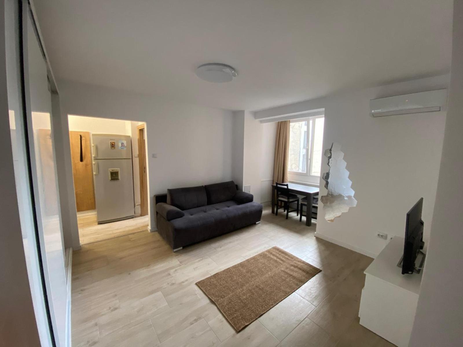 Apartament Universitate Appartement Boekarest Buitenkant foto
