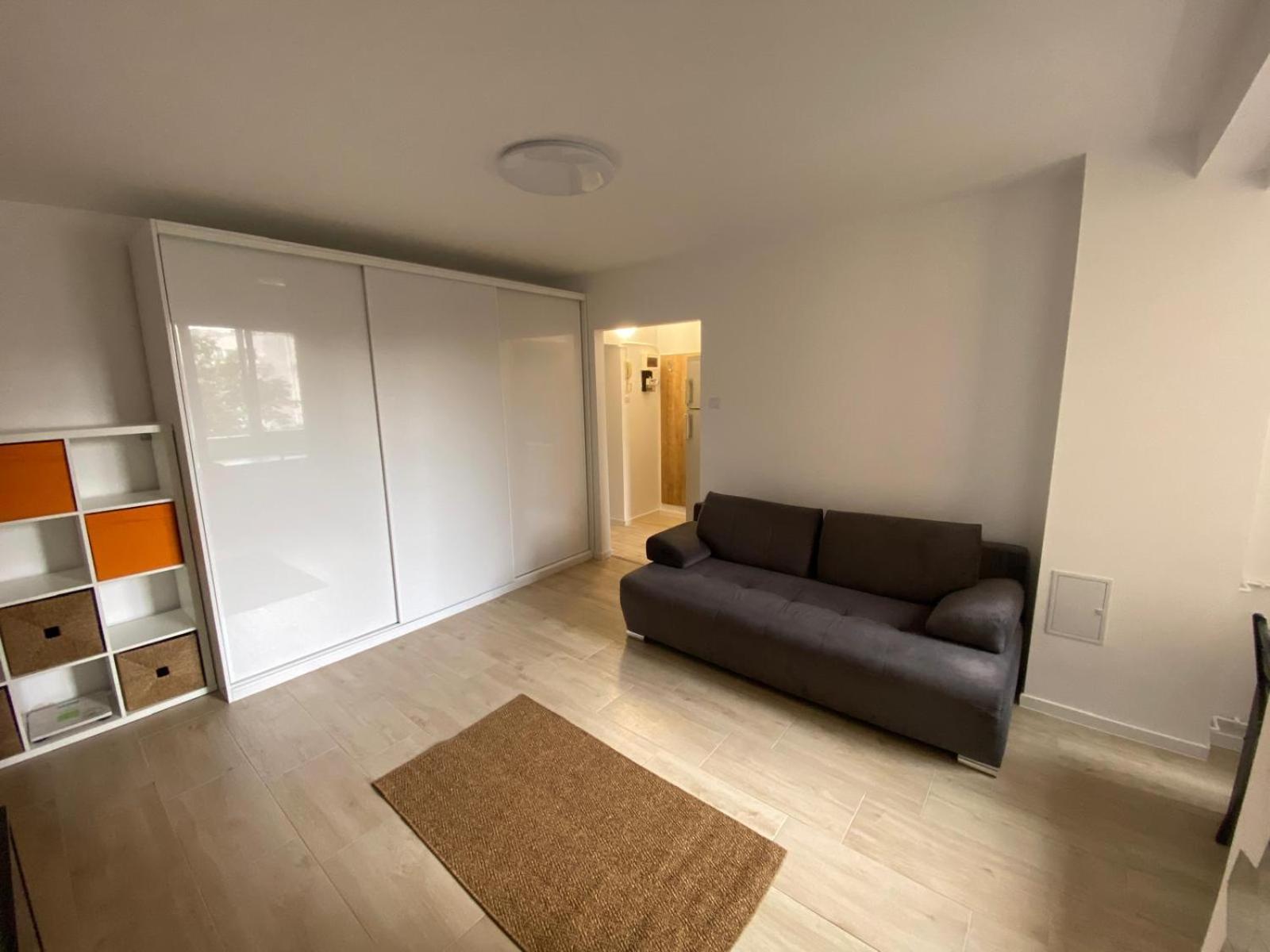 Apartament Universitate Appartement Boekarest Buitenkant foto