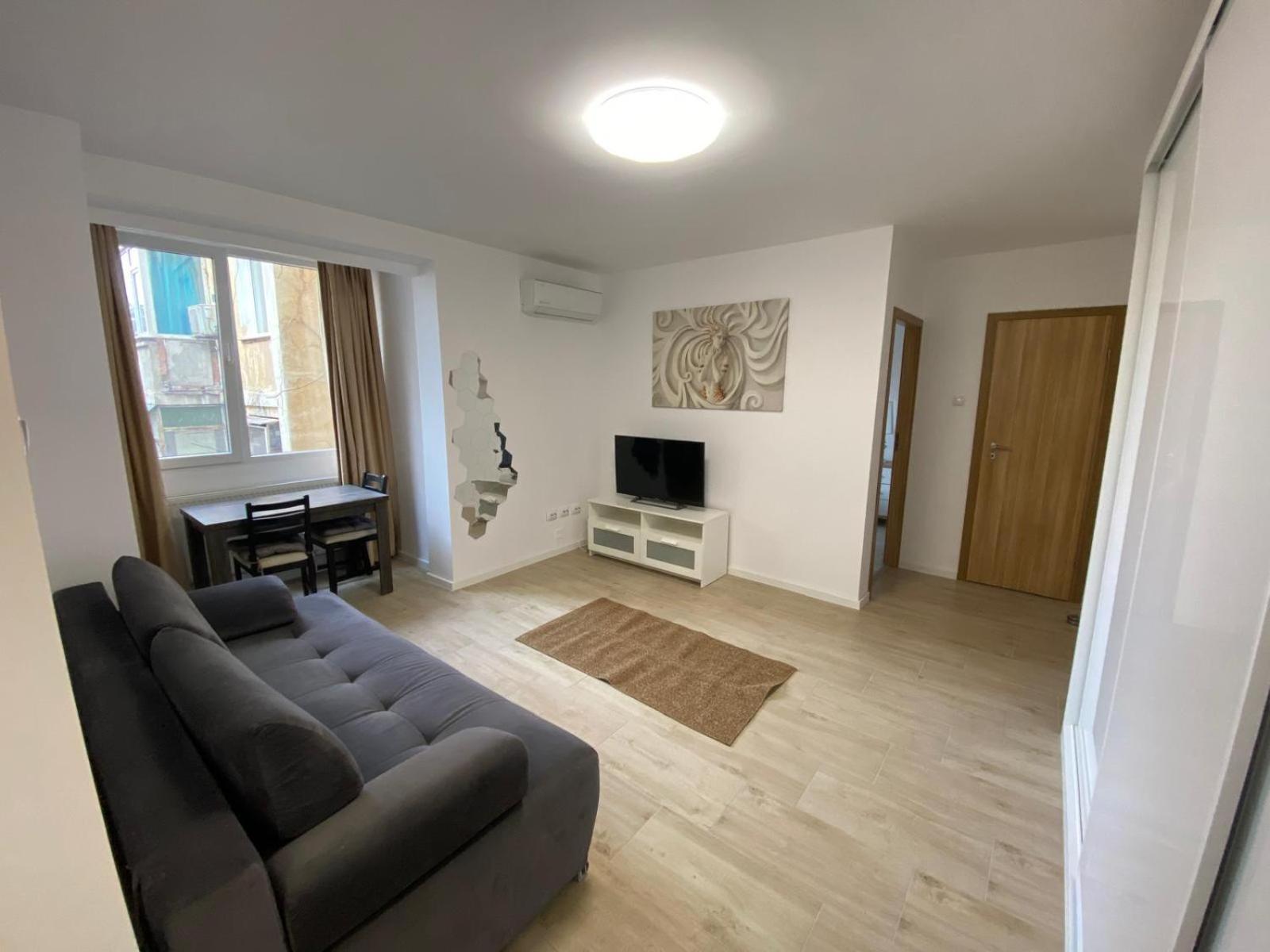Apartament Universitate Appartement Boekarest Buitenkant foto